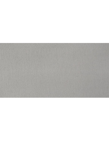 Vzorek mikrocementové betonové stěrky v odstínu Concrete Grey (střední betonově šedá)