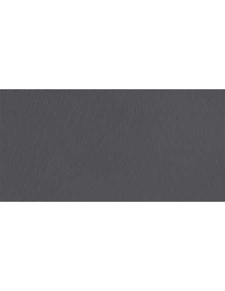 Vzorek mikrocementové betonové stěrky v odstínu Graphite Grey (tmavá grafitově šedá)