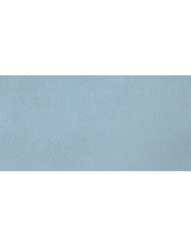 Vzorek mikrocementové betonové stěrky v odstínu Sky Blue (jemná světle modrá)