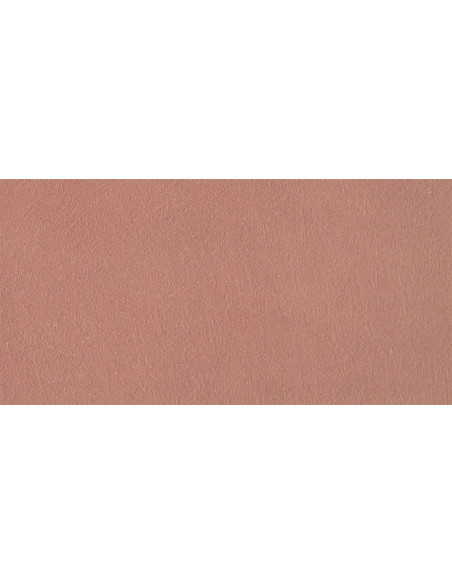 Vzorek mikrocementové betonové stěrky v odstínu Clay Rose (tlumená jílově růžová)